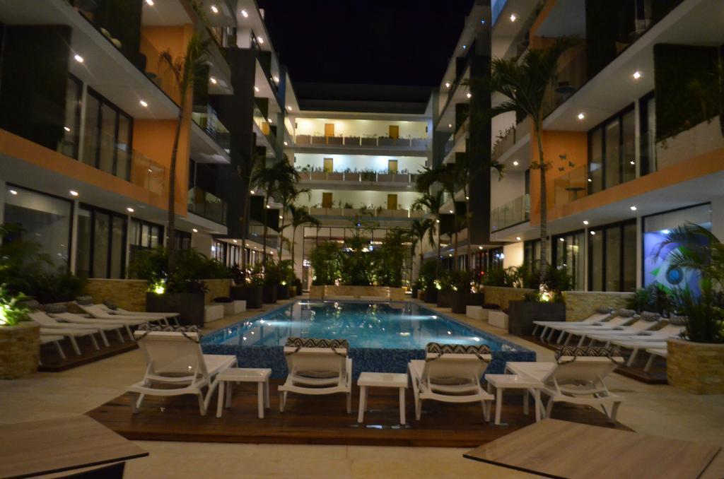 The City Luxury Suites Плая-дель-Кармен Экстерьер фото