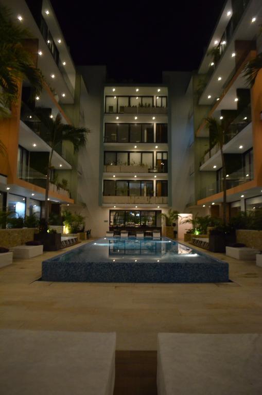 The City Luxury Suites Плая-дель-Кармен Экстерьер фото